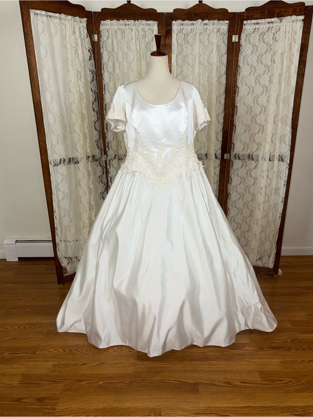 Beautiful Vintage 90s Mon Cheri White Satin Wedding Gown
